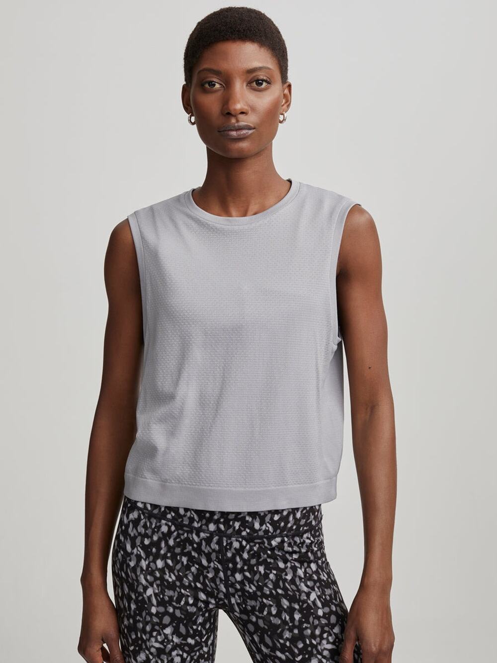 NWT Varley Page Seamless Crop Tank Slee L/XL Sporty Active Minimalist Neutral